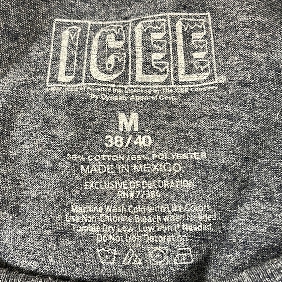 Icee Stay Chill Polar Bear Gray Graphic Short Sleeve T-Shirt Size Medium - Picture 4 of 4